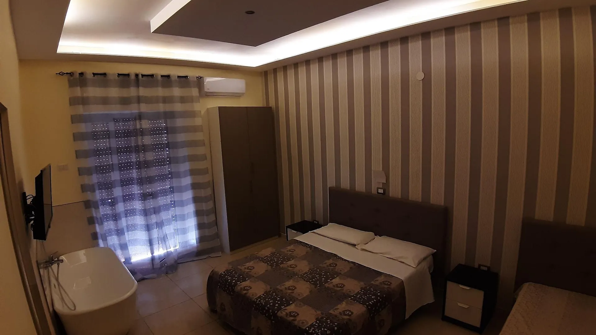 Hotel Viola 3*, Naples Italy