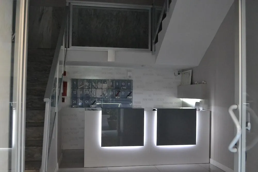 Hotel Viola 3*, Naples